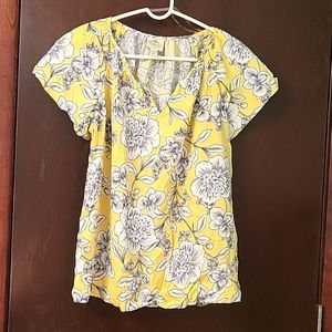 Yellow background with white and blue flowers lightweight top